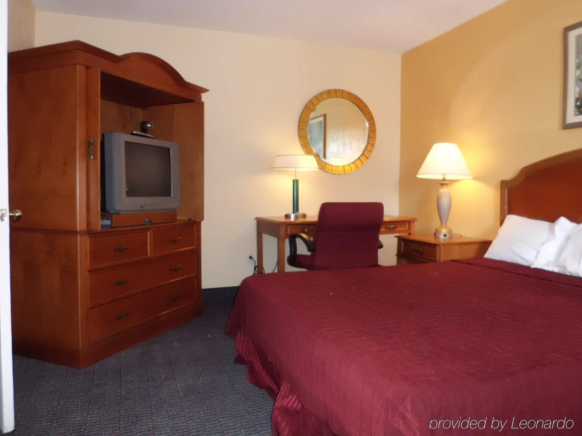 Americas Best Value Inn-Savannah Room photo